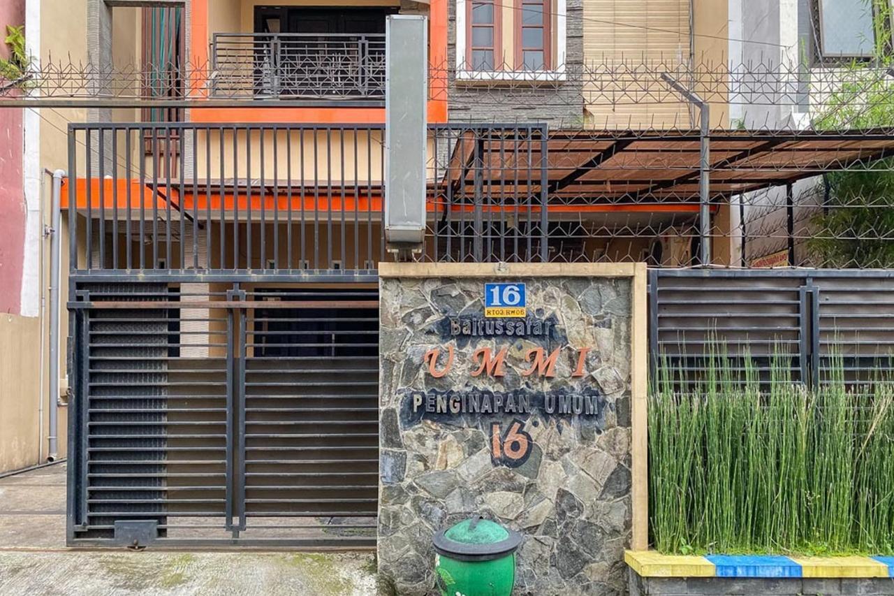 Hotel Baitussafar Ummi 1 Syariah Malang Exterior foto